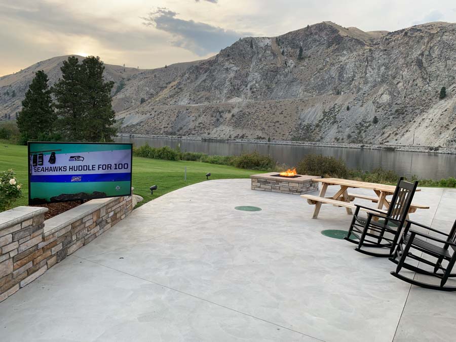Outdoor-Entertainment-Project-4